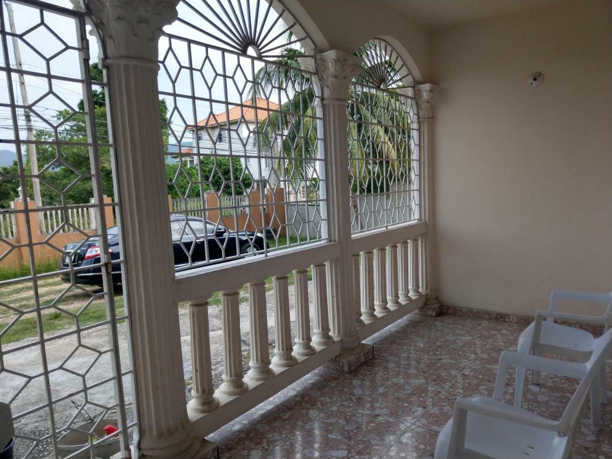 Marshan Villa Бухта Монтего Экстерьер фото